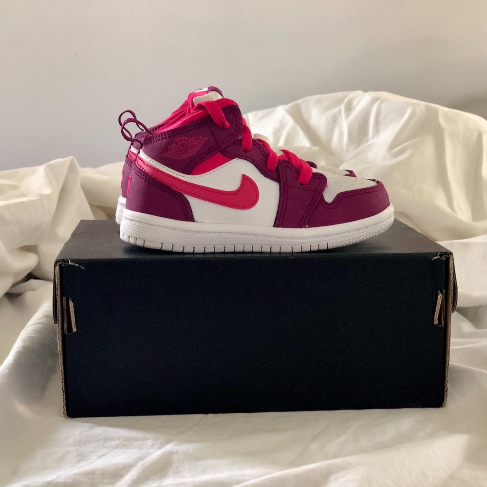 JORDAN 1 MID (TD) SIZE 7C